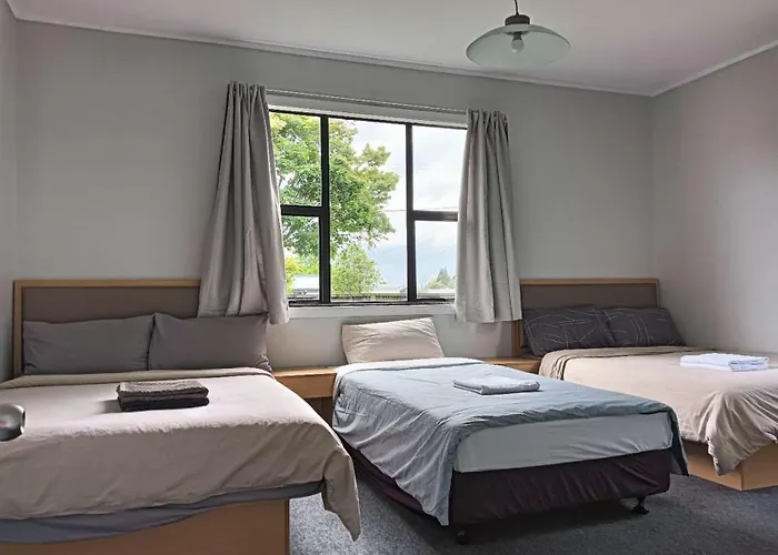 5 Bedroom House, 7 Salisbury Road,